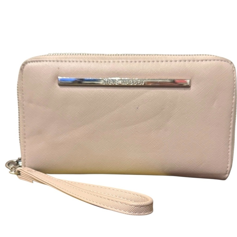 Steve Madden Blush Wristlet Wallet